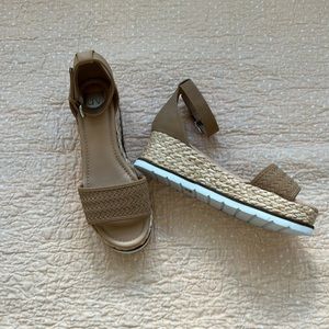 DV Dolce Vita Baker Espadrille Wedge Sandals - Brand New!!